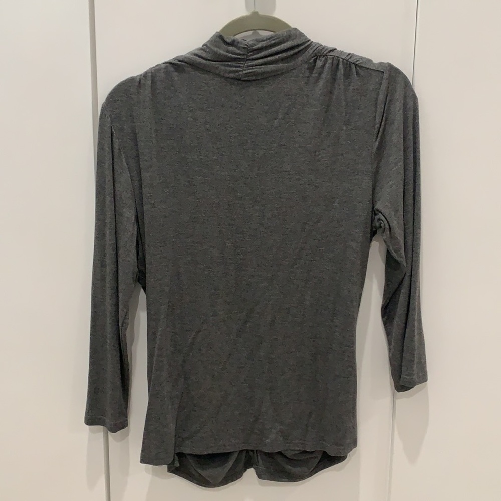 Grey top - Picture 2 of 3